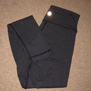 Lululemon leggings size 4